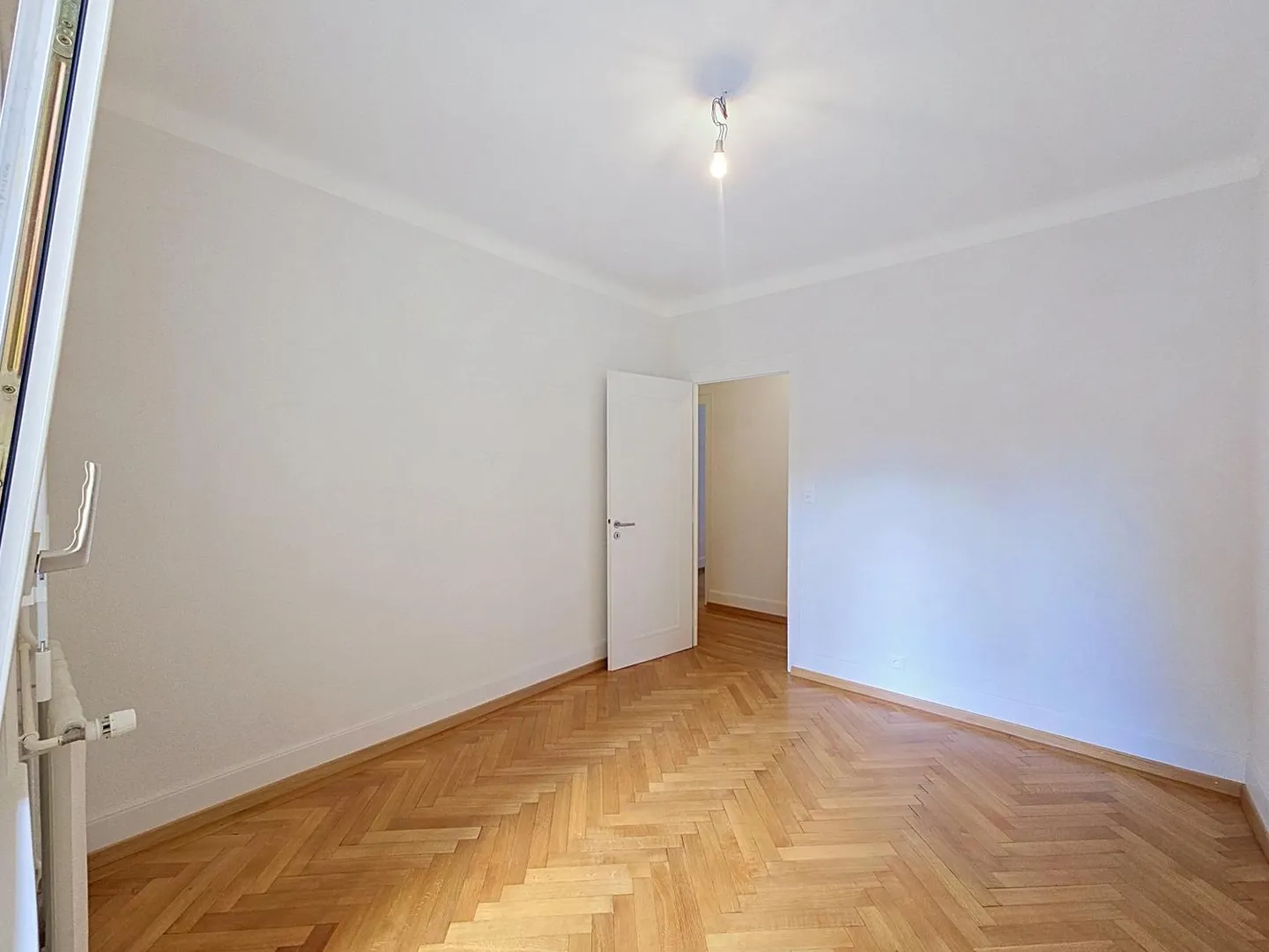 6.5 Room Apartment - Photo 12 of 13