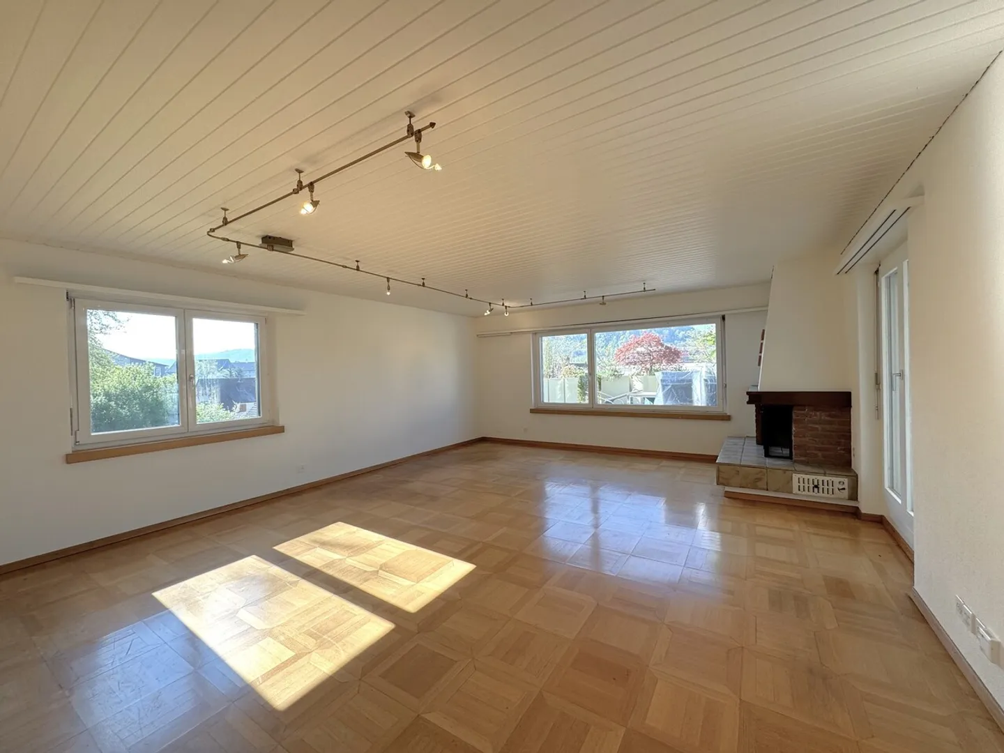 Sonnige Terrassenwohnung mit Aussicht - Foto 8 von 15