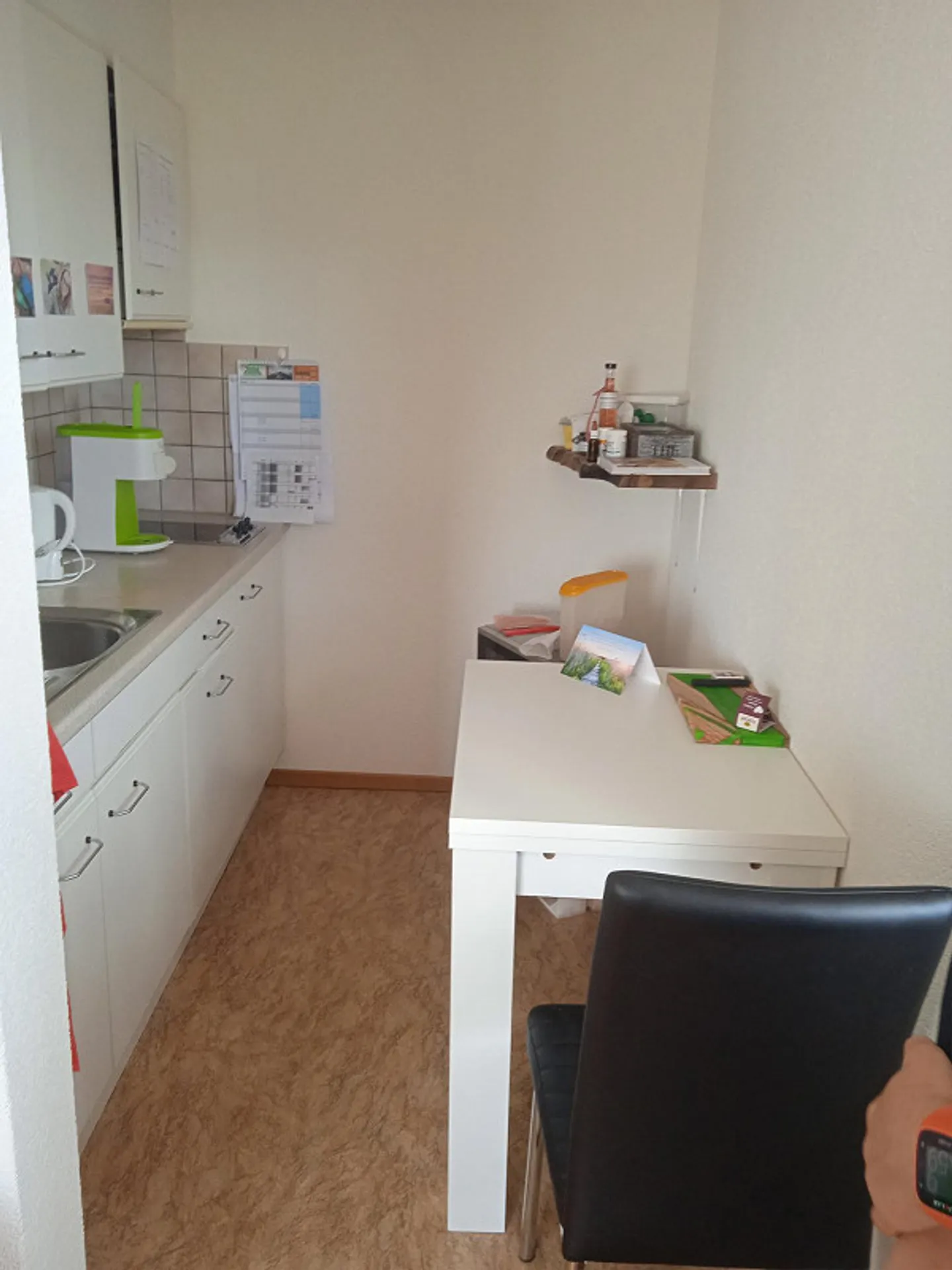 Affordable Single Apartment - Photo 2 of 3