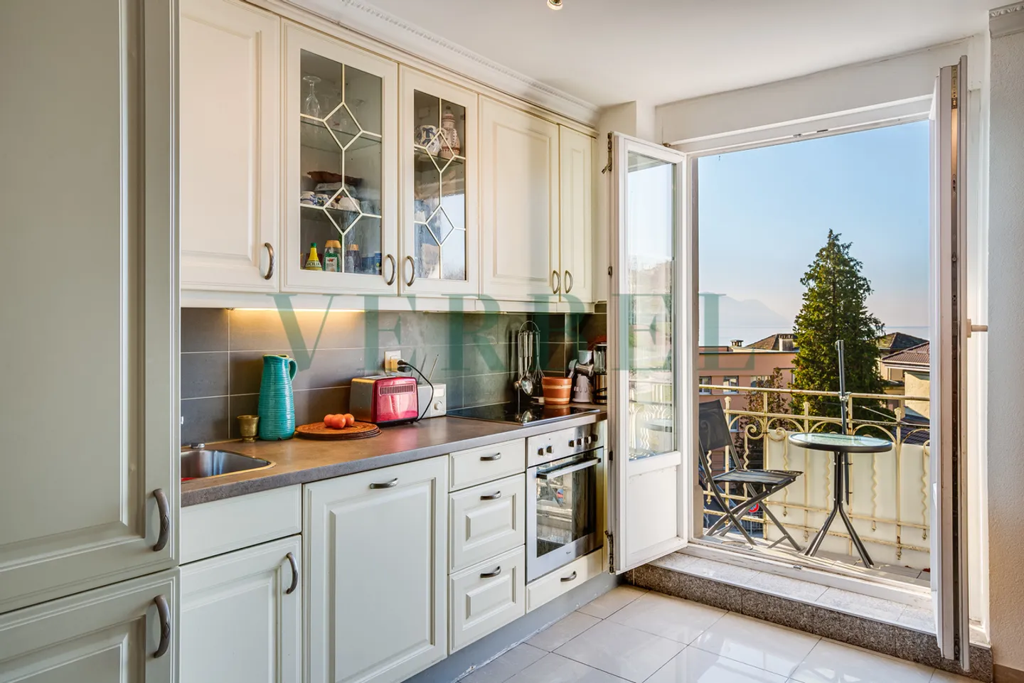 Charmante Wohnung mit Seeblick - Foto 4 von 10