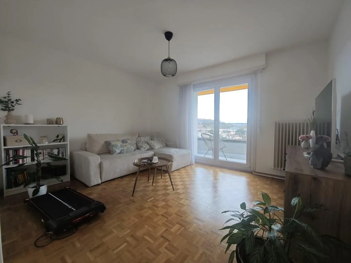 Appartement Charmant Près de la Gare de Renens - Photo 5 sur 9