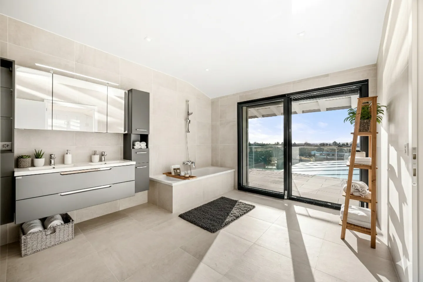 Villa per collezionisti di automobili con SPA e piscina interna - Foto 7 di 35