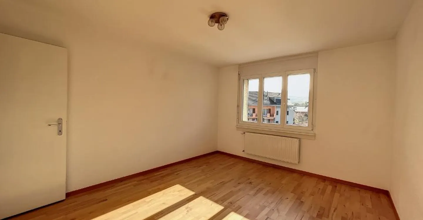 Schöne 4-Zimmer-Wohnung zu vermieten! - Foto 7 von 11