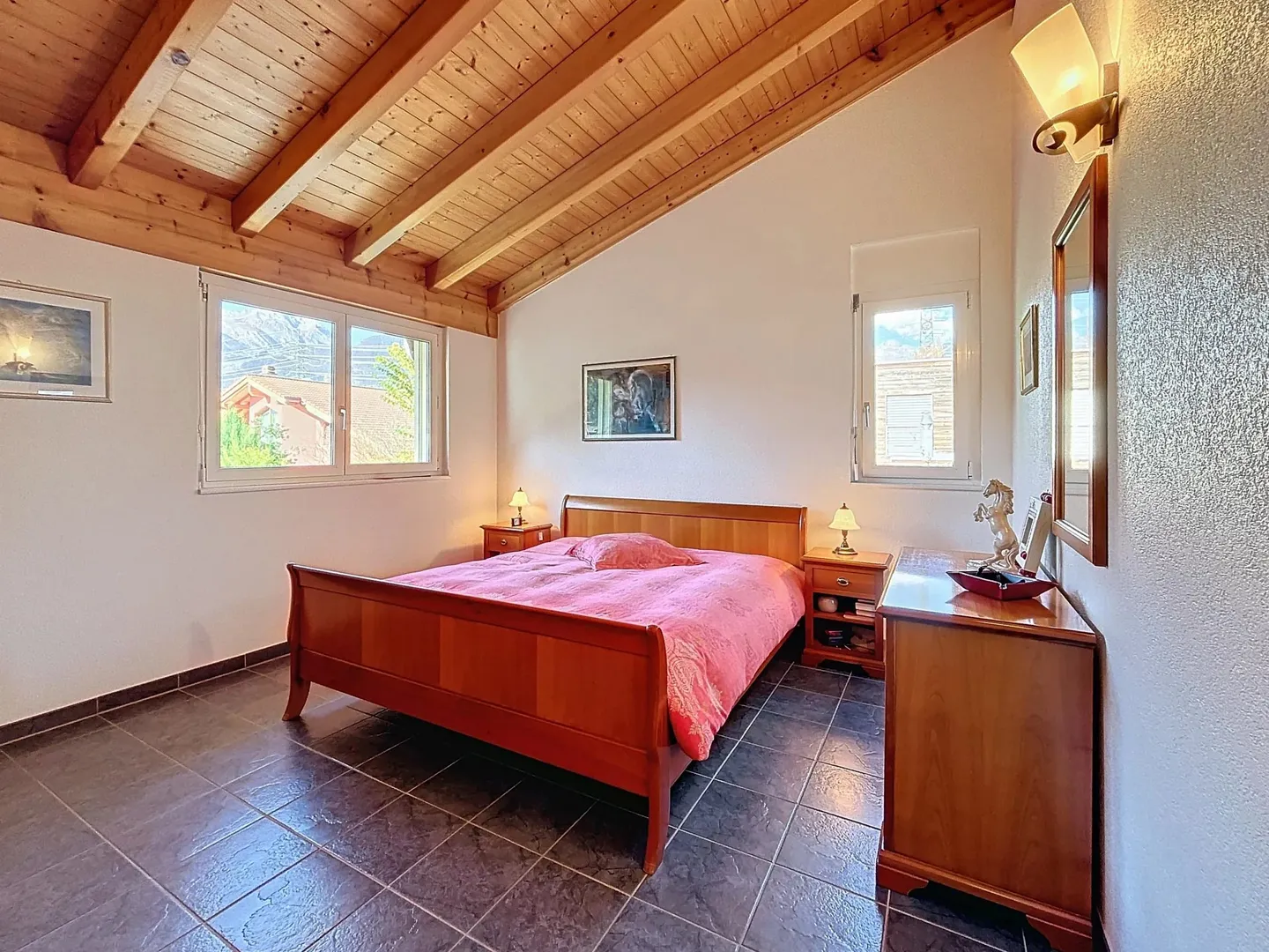 Villa familiale rénovée à Sion - Photo 12 sur 15