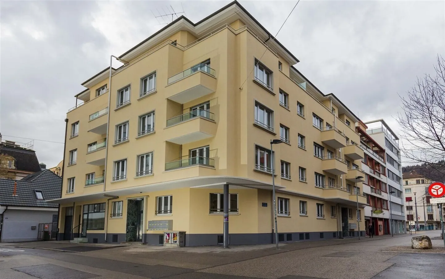 Appartamento ristrutturato con balcone - Foto 5 di 5