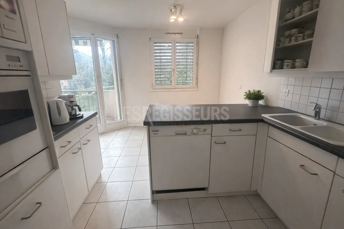 Appartement à potentiel de rénovation - Photo 1 sur 1