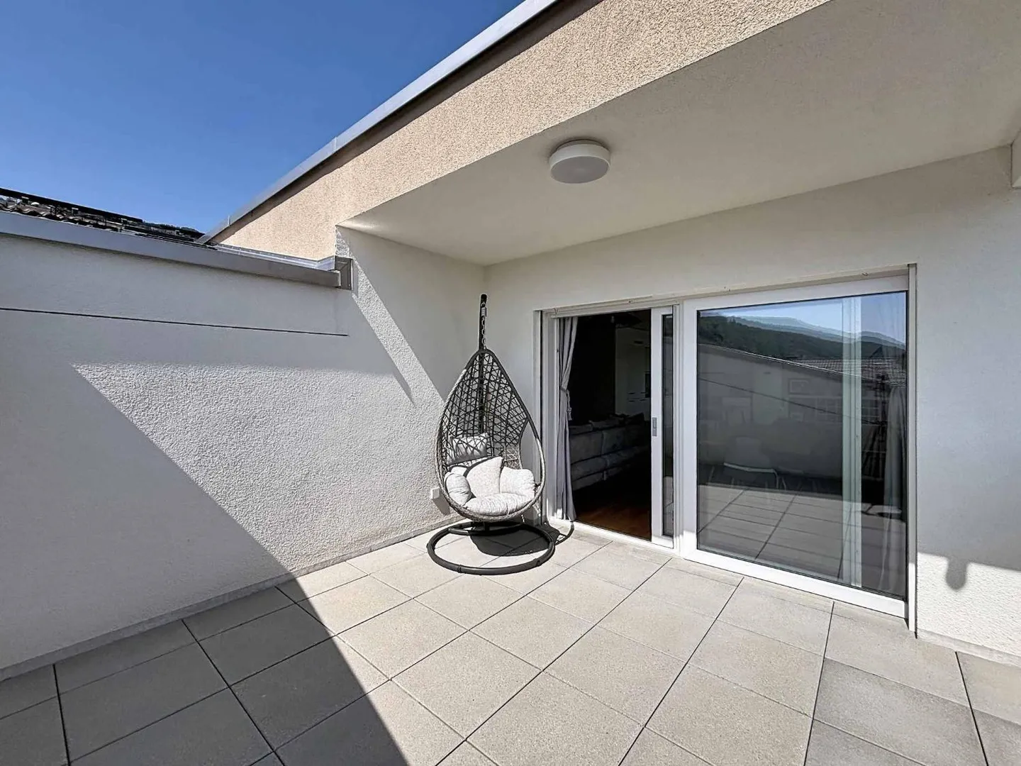 Penthouse-Wohnung mit 4,5 Zimmern zwischen Licht und Gelassenheit - Foto 9 von 10
