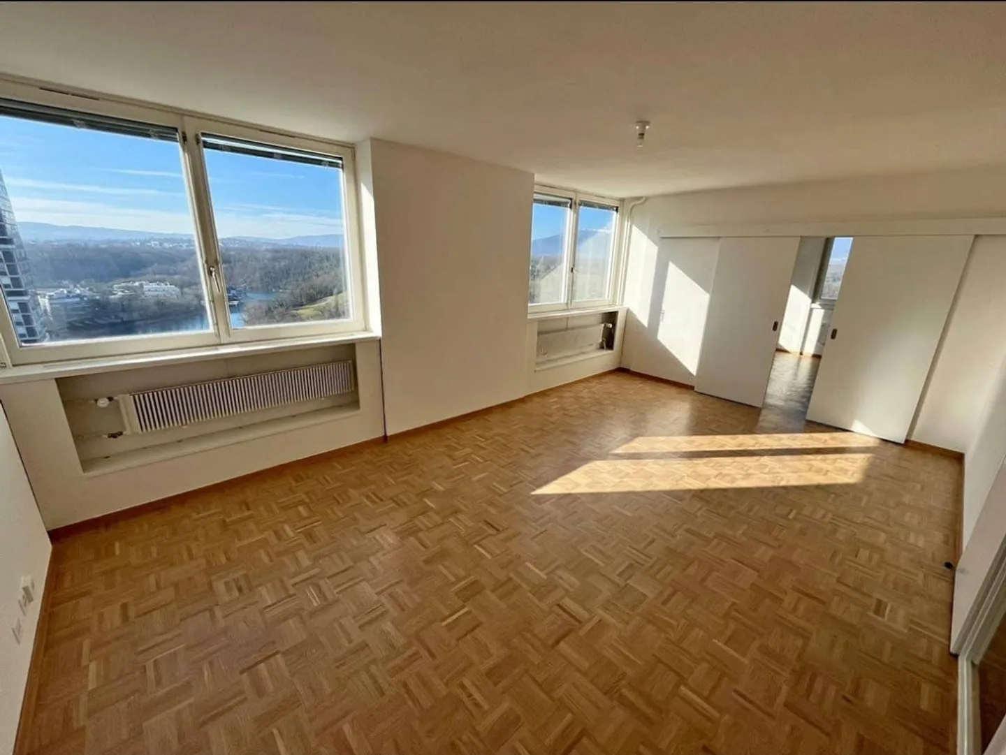 Appartement 5 pièces situé au Lignon - Foto 3 von 4