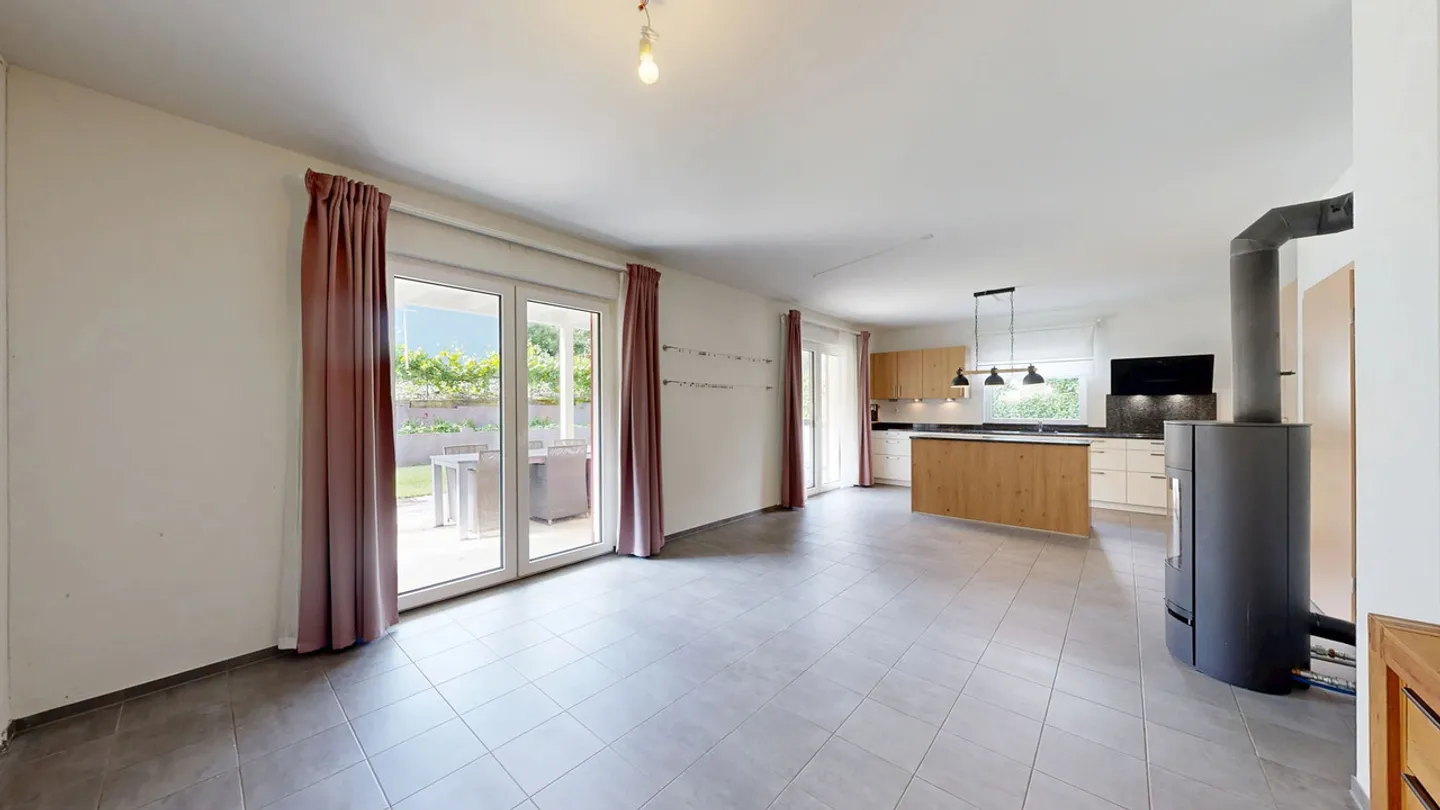 Schönes 4.5-Zimmer-Einfamilienhaus mit 2.5-Zimmer-Einliegerwohnung - Foto 5 di 25