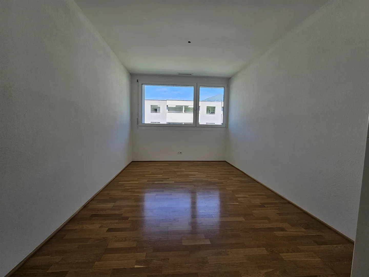 Modern 4.5-room apartment in a family-friendly neighborhood - Photo 6 of 13