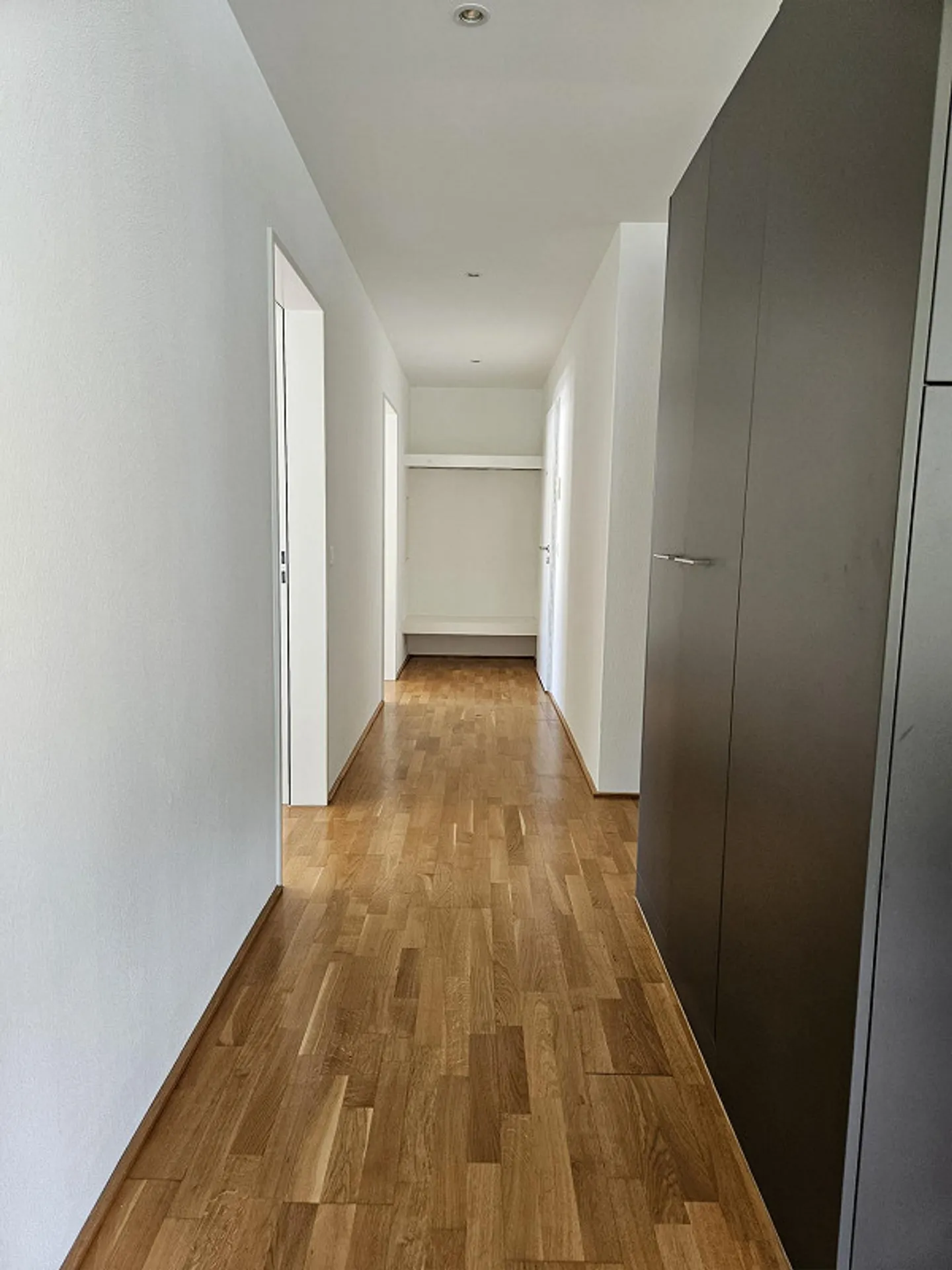 Modern 4.5-room apartment in a family-friendly neighborhood - Photo 11 of 13