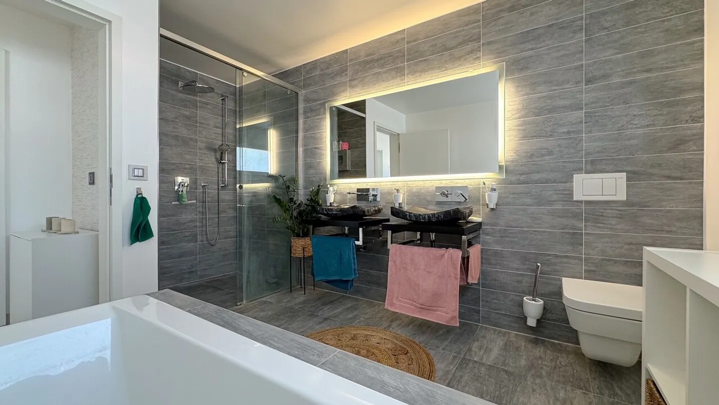 Villa mit Pool und hohem Standard - Foto 15 von 16