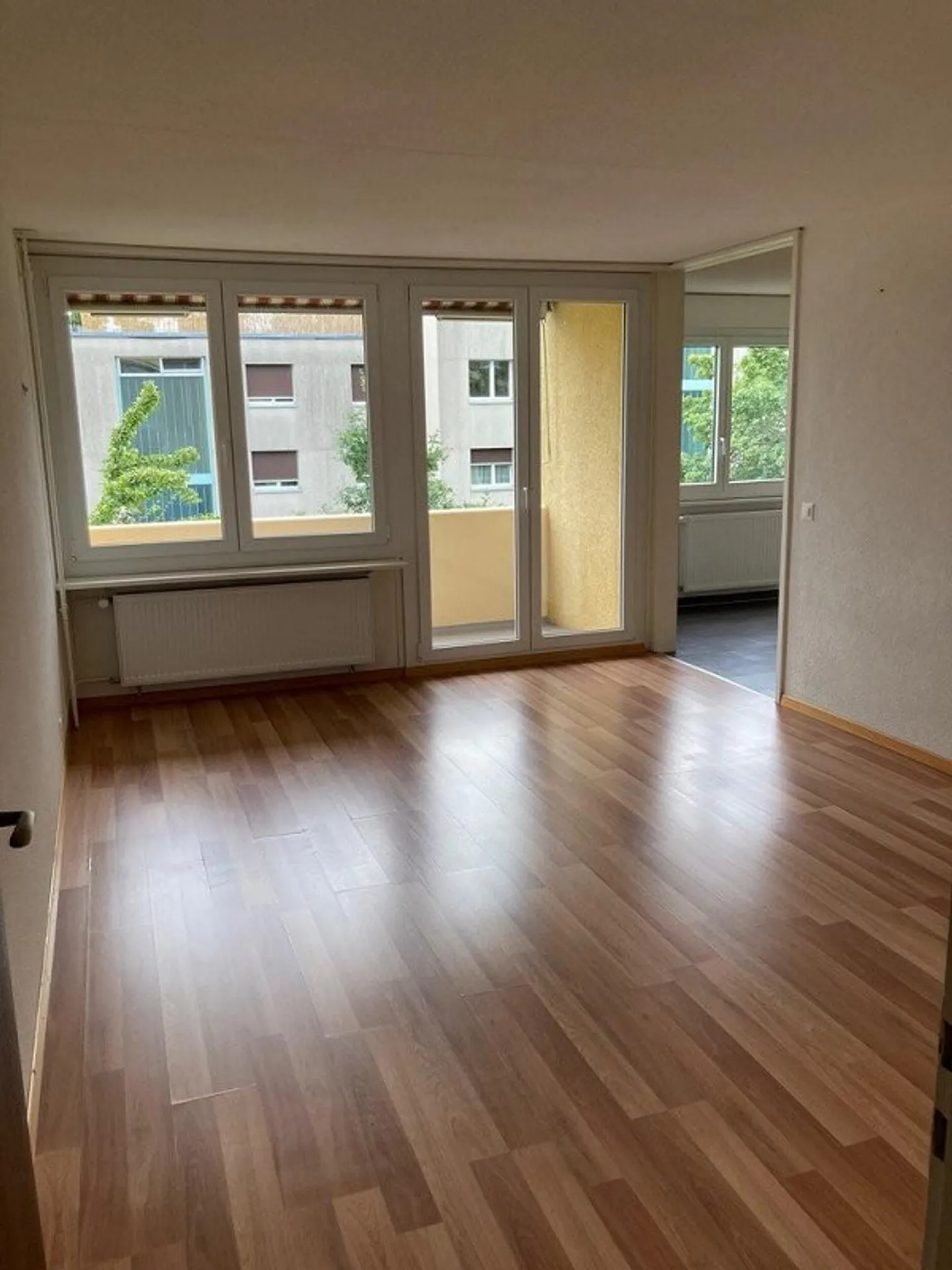 3.5-Zimmer-Wohnung mit Seesicht zu vermieten - Foto 3 von 8