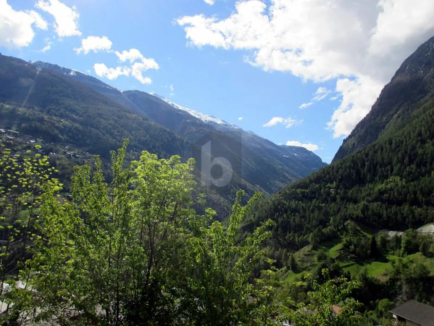 GREAT VIEW - IDEAL FOR BUILDERS - Photo 1 of 6