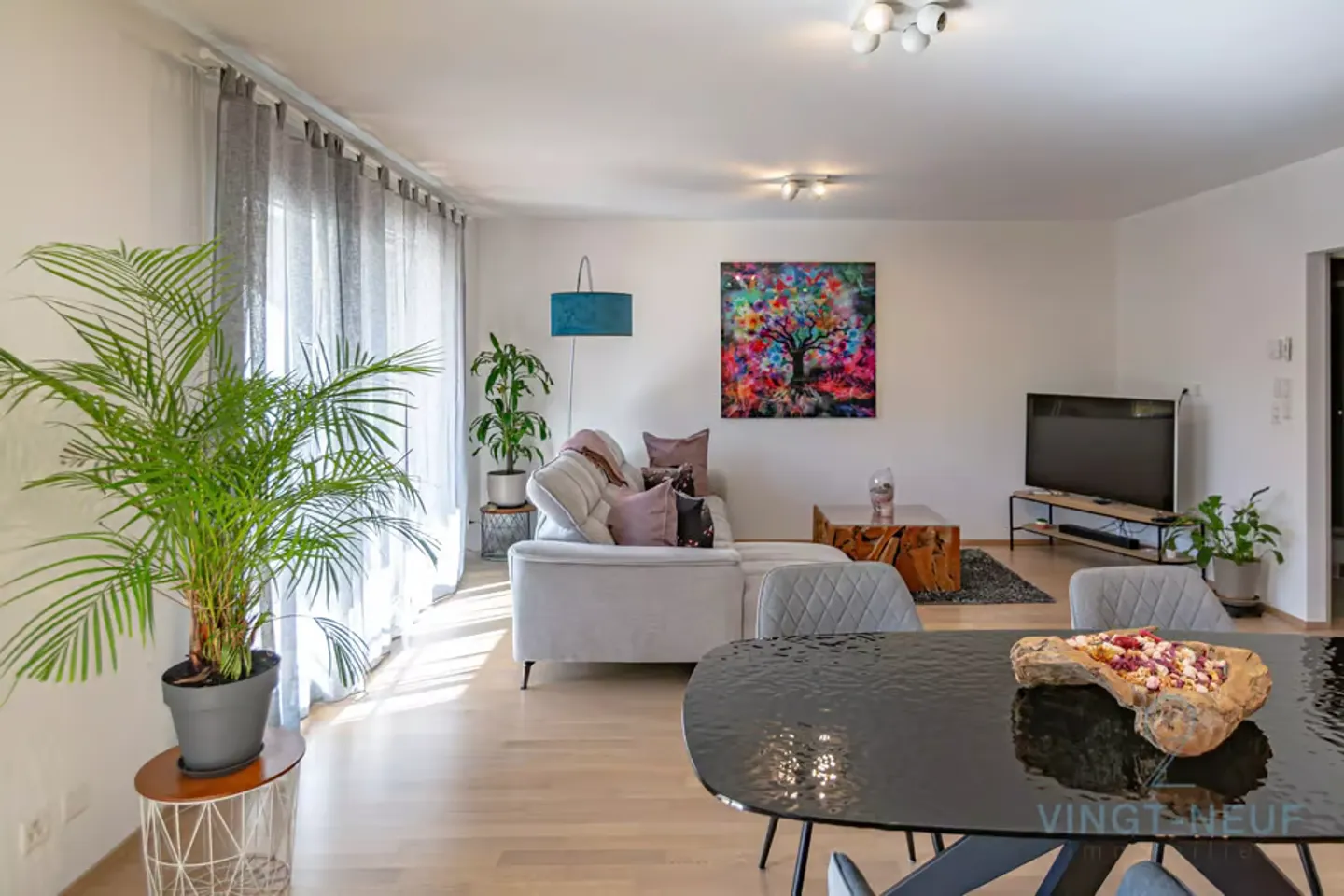 Appartement spacieux avec grand balcon - Photo 4 sur 10