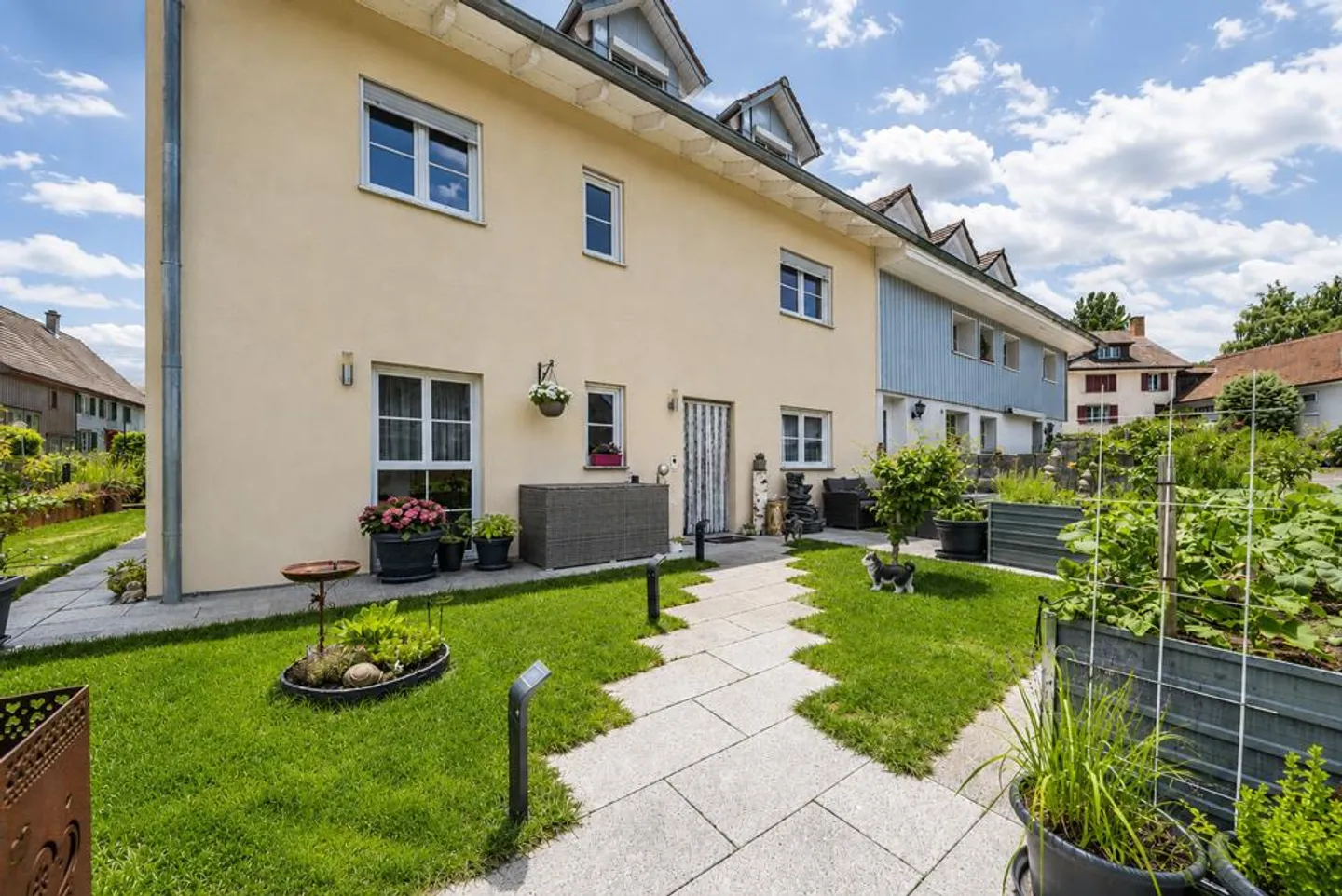 Propriété avec jardin et espace piscine - Photo 4 sur 19