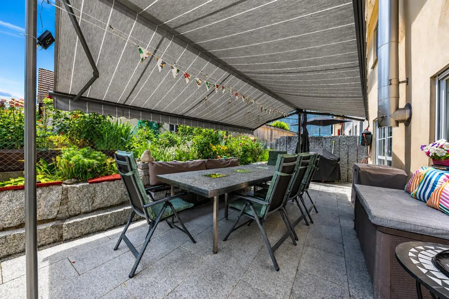 Propriété avec jardin et espace piscine - Photo 5 sur 19