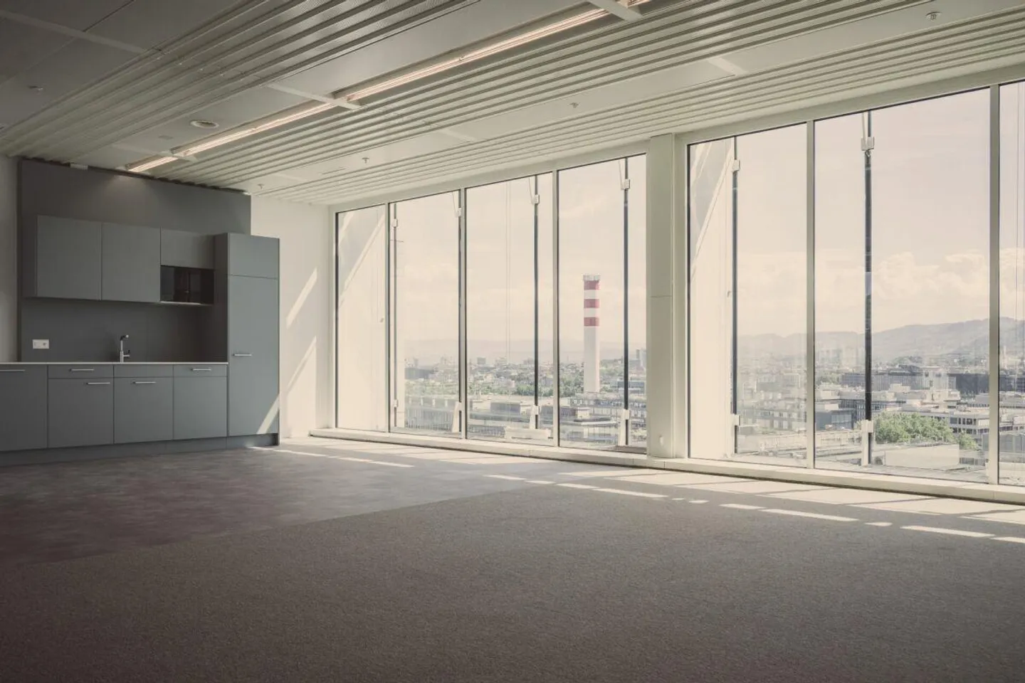 Office Tower - Fitted-out offices on the 12th floor - Photo 6 of 11