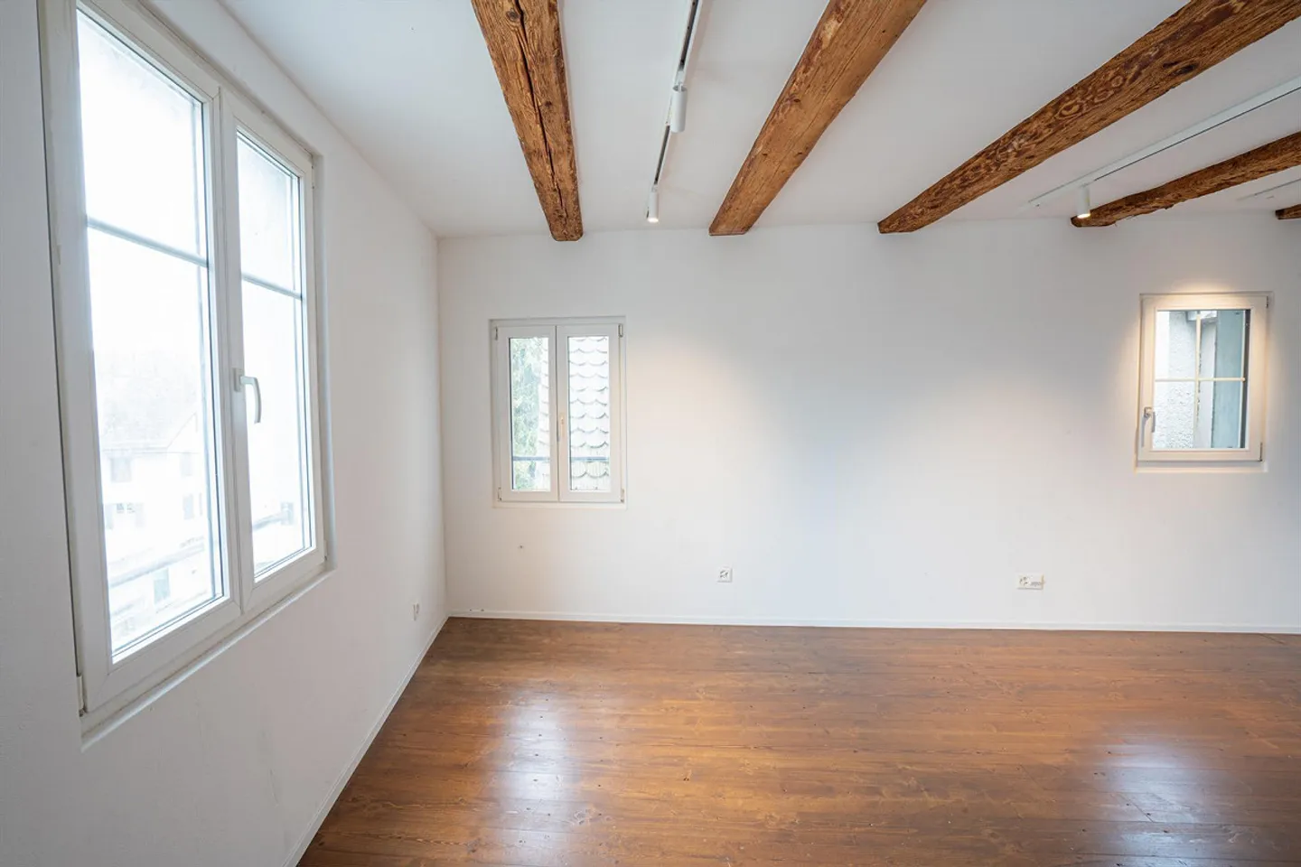 Sanierte Wohnung mit ausgebautem Dachstock direkt am Murgufer - Foto 4 von 8