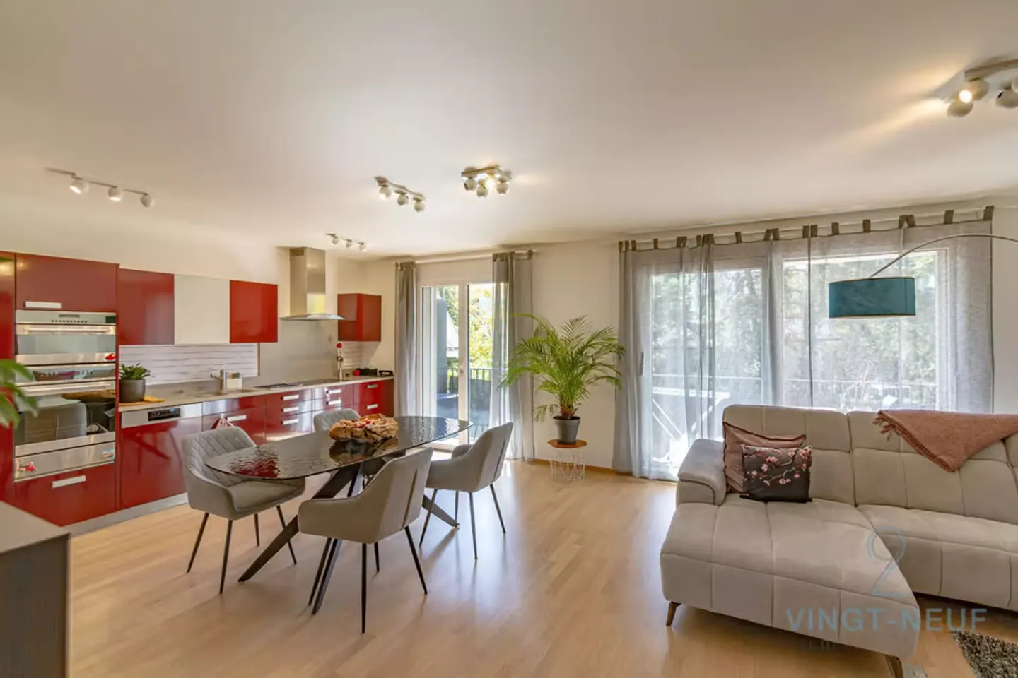 Appartement spacieux avec grand balcon - Photo 1 sur 10