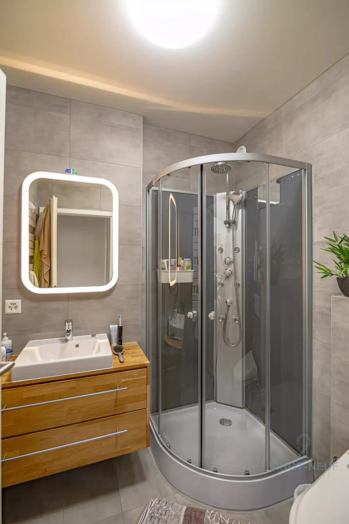 Appartement spacieux avec grand balcon - Photo 10 sur 10
