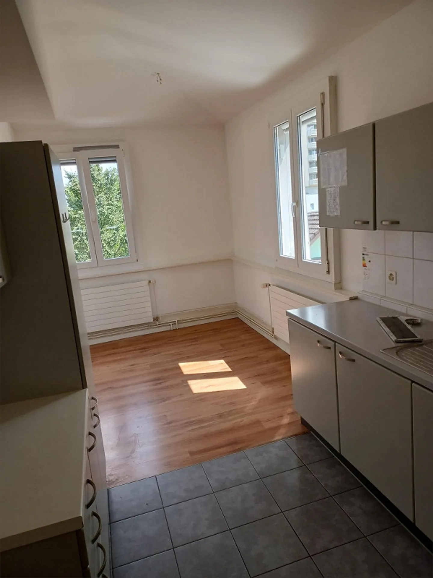 Cozy 4.5 Room Old Building Apartment for Rent in Lucerne - Photo 1 of 7