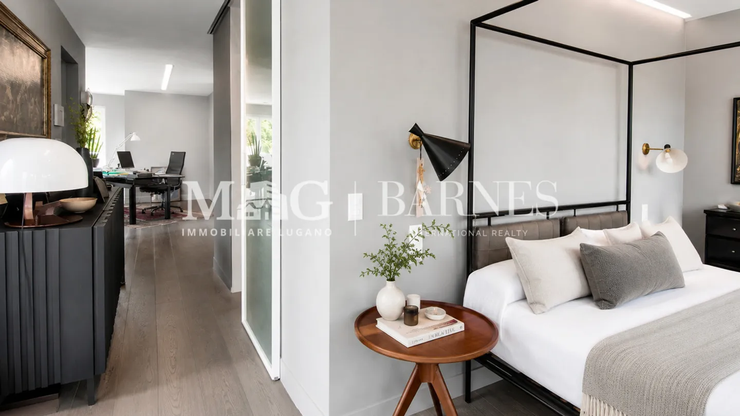 Luxury Villa with Lake View - Photo 11 of 19