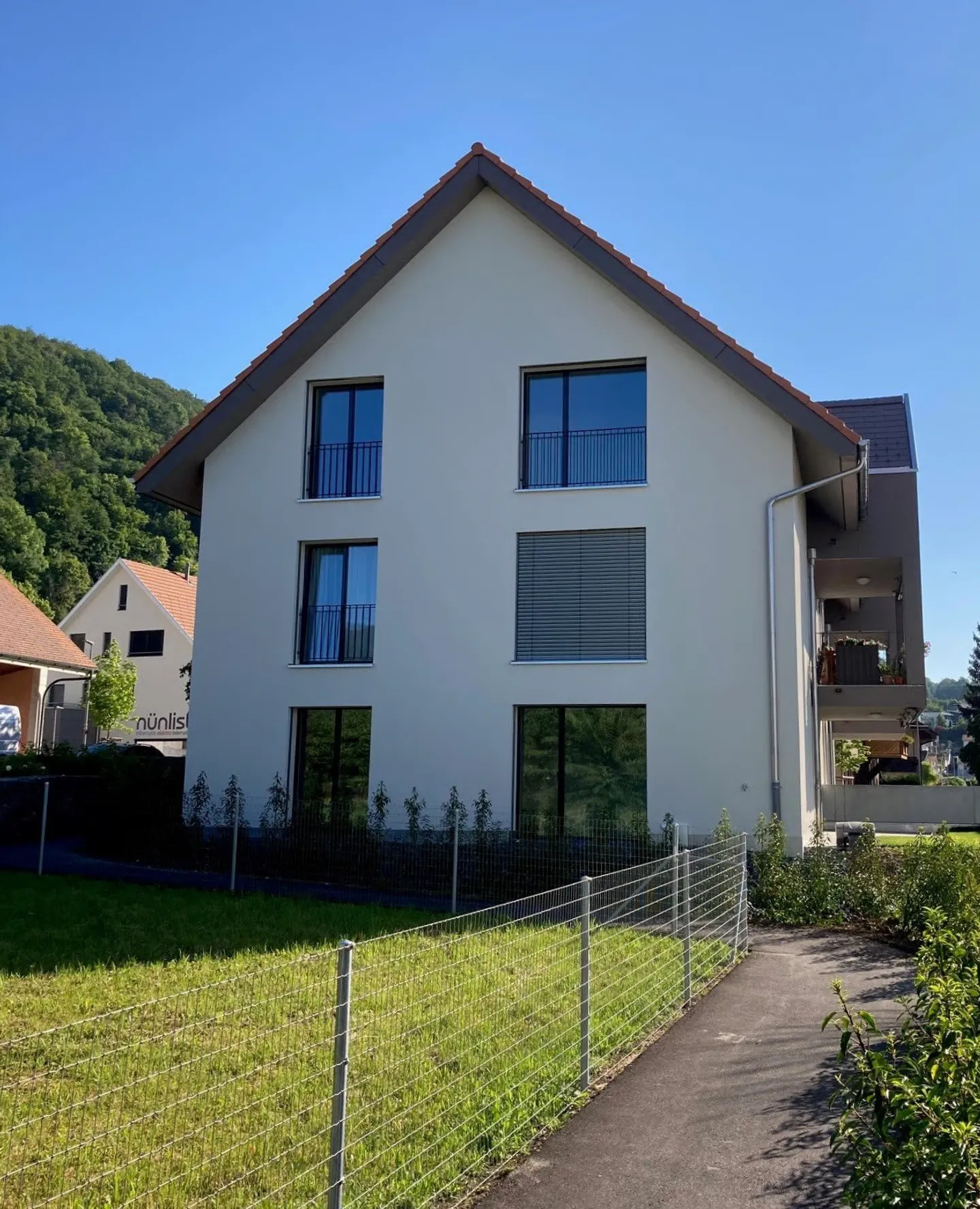 Vivere in una posizione tranquilla e idilliaca nel cuore di Egerkingen - Foto 2 di 8