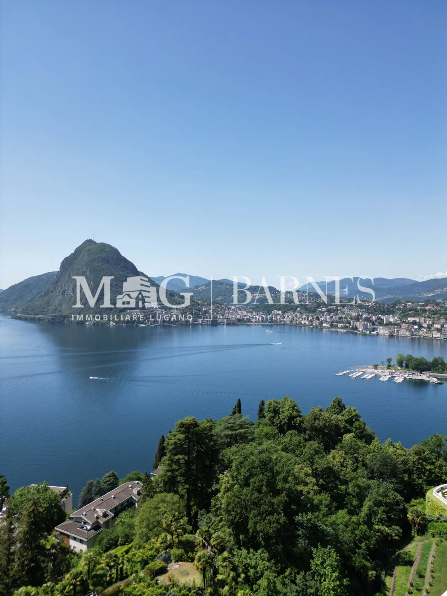 Luxury Villa with Lake View - Photo 17 of 19