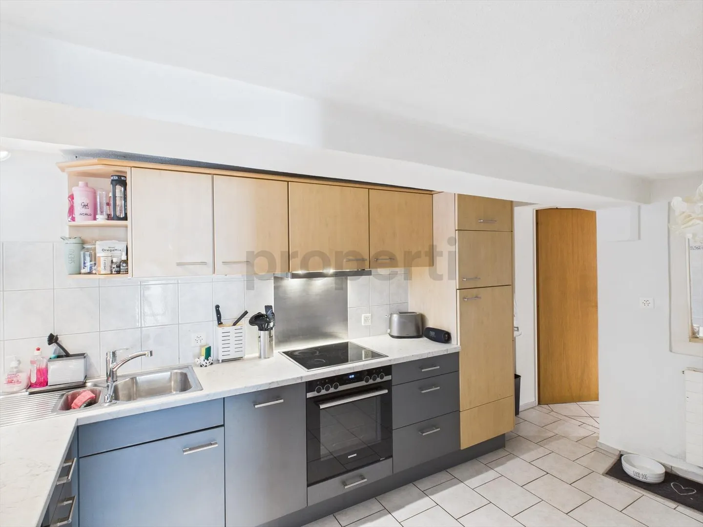 Light-flooded renovated 3.5-room ground floor apartment in idyllic location in Nuglar - Photo 4 of 8