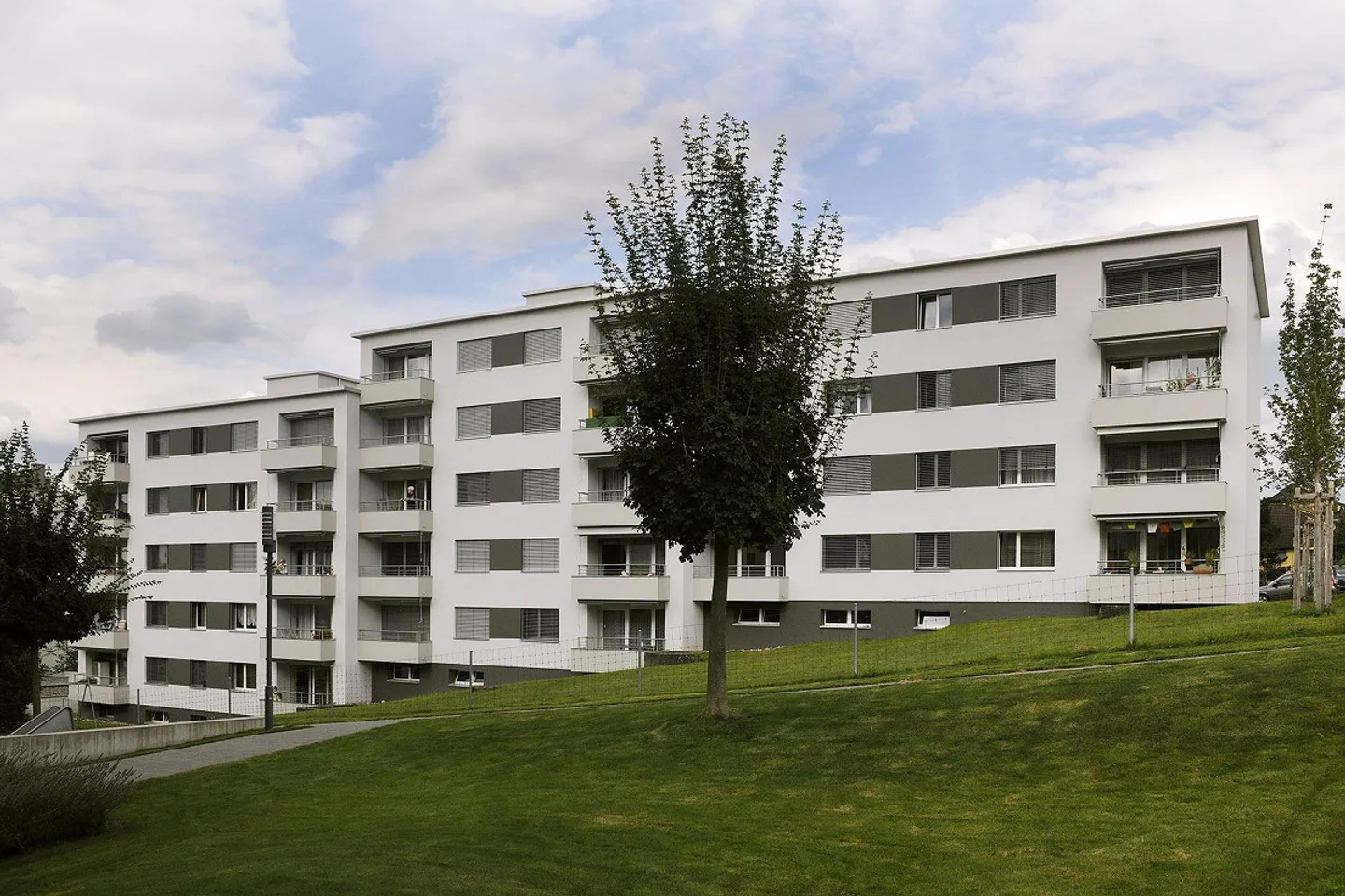 Appartamento 4.5 locali in posizione soleggiata - Foto 1 di 8