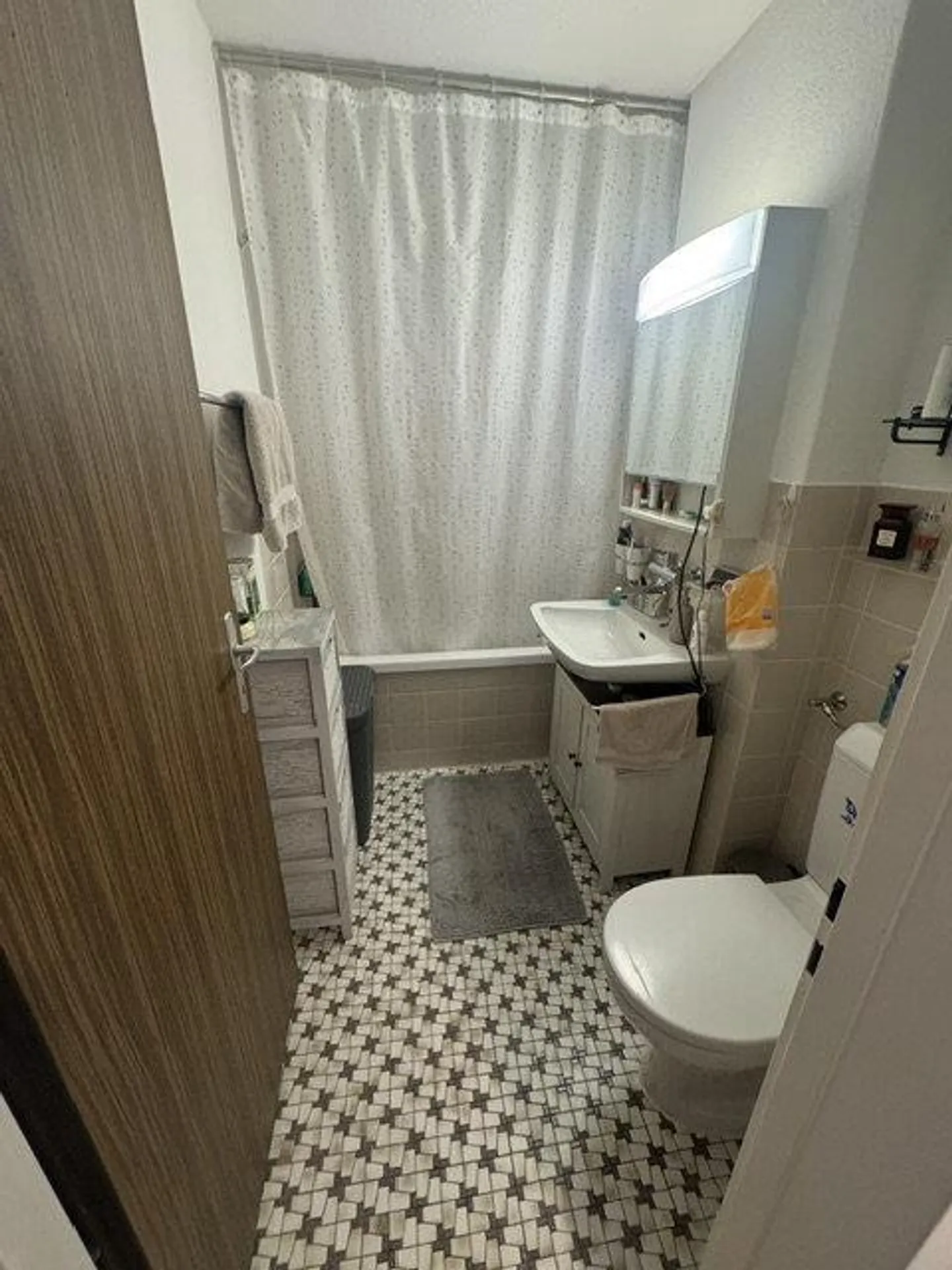 Appartamento 4.5 locali in posizione soleggiata - Foto 3 di 8