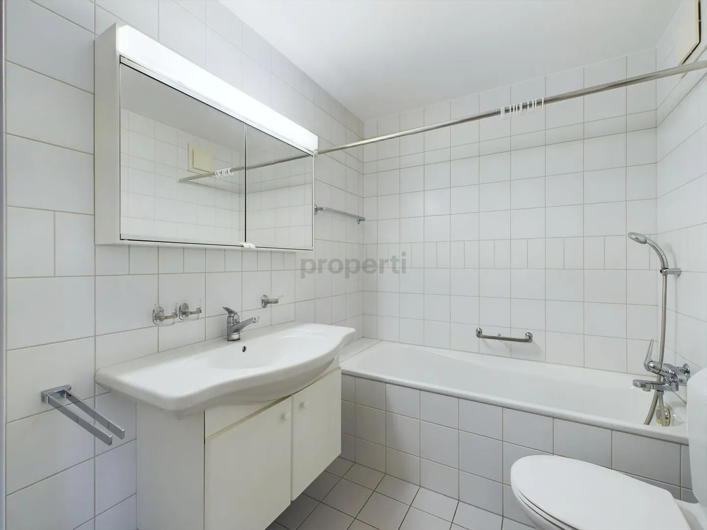 Appartement lumineux et familial de 4,5 pièces dans un emplacement calme à Winikon - Photo 9 sur 11