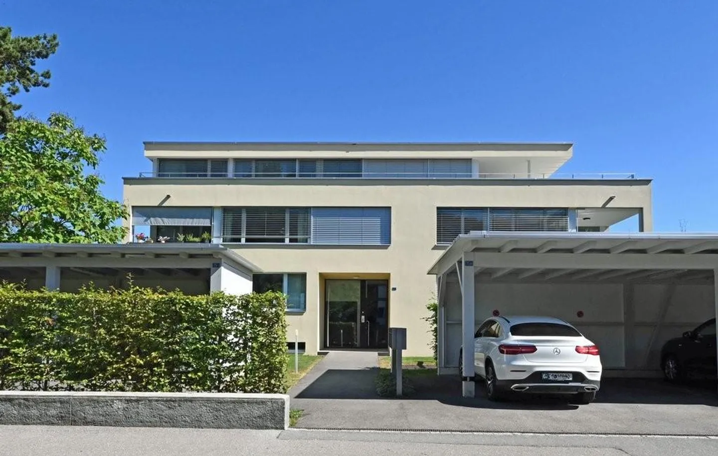 Luxuriöse Traumwohnung im Grünen! - Foto 1 von 10