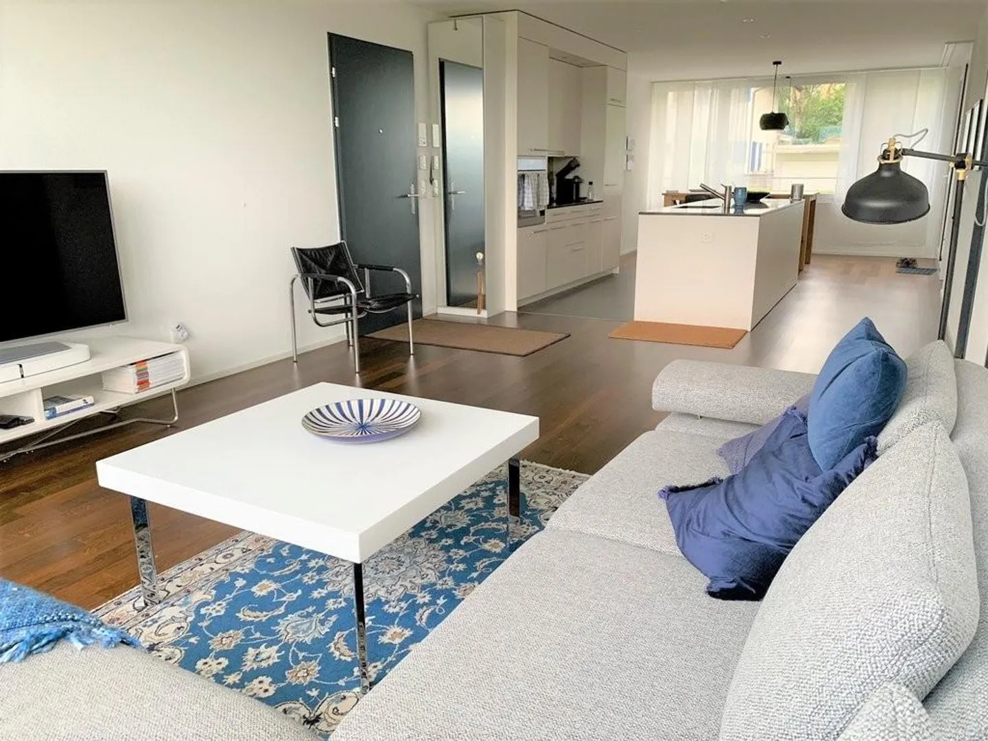 Luxuriöse Traumwohnung im Grünen! - Foto 3 von 10