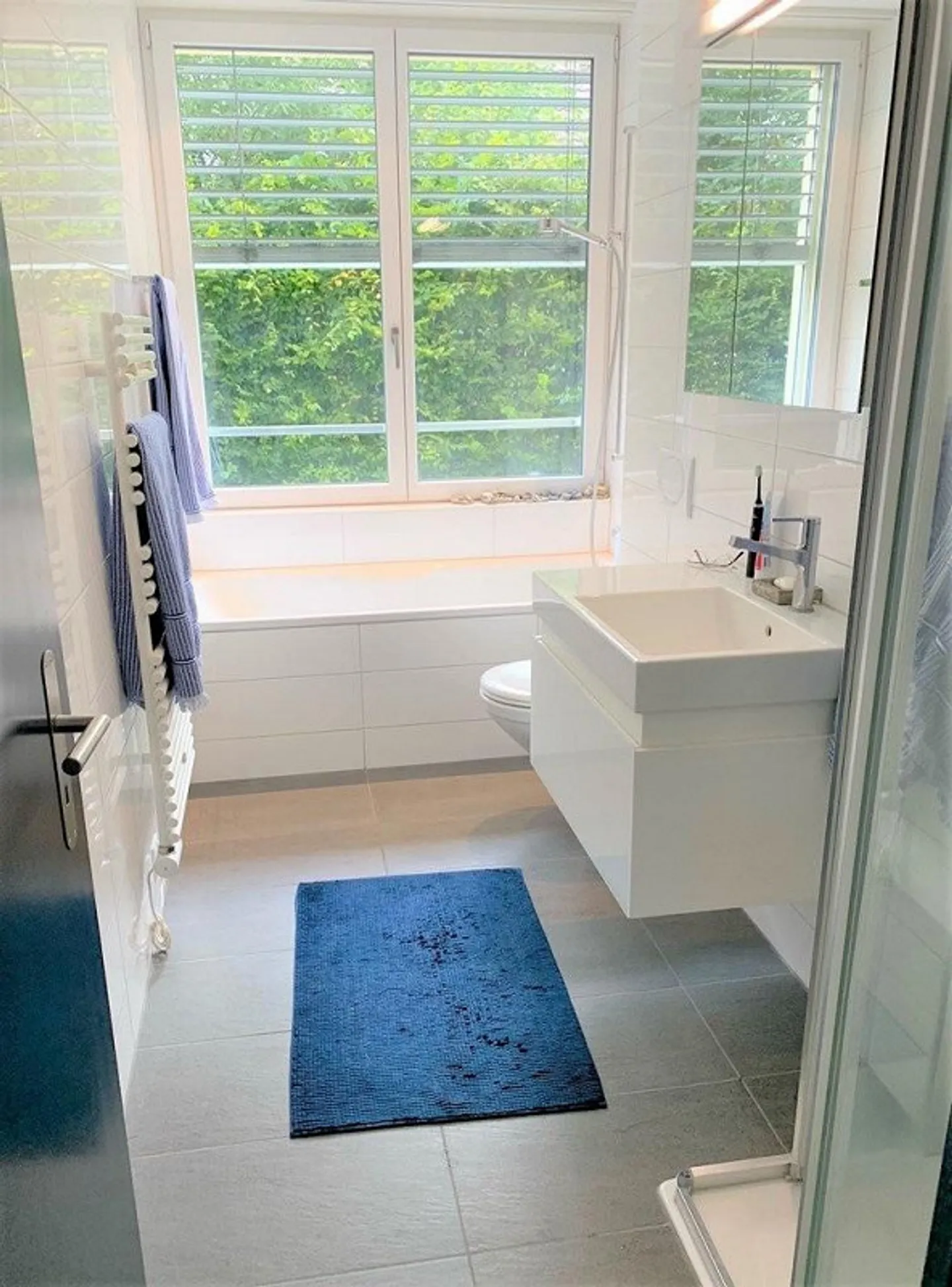 Luxuriöse Traumwohnung im Grünen! - Foto 9 von 10