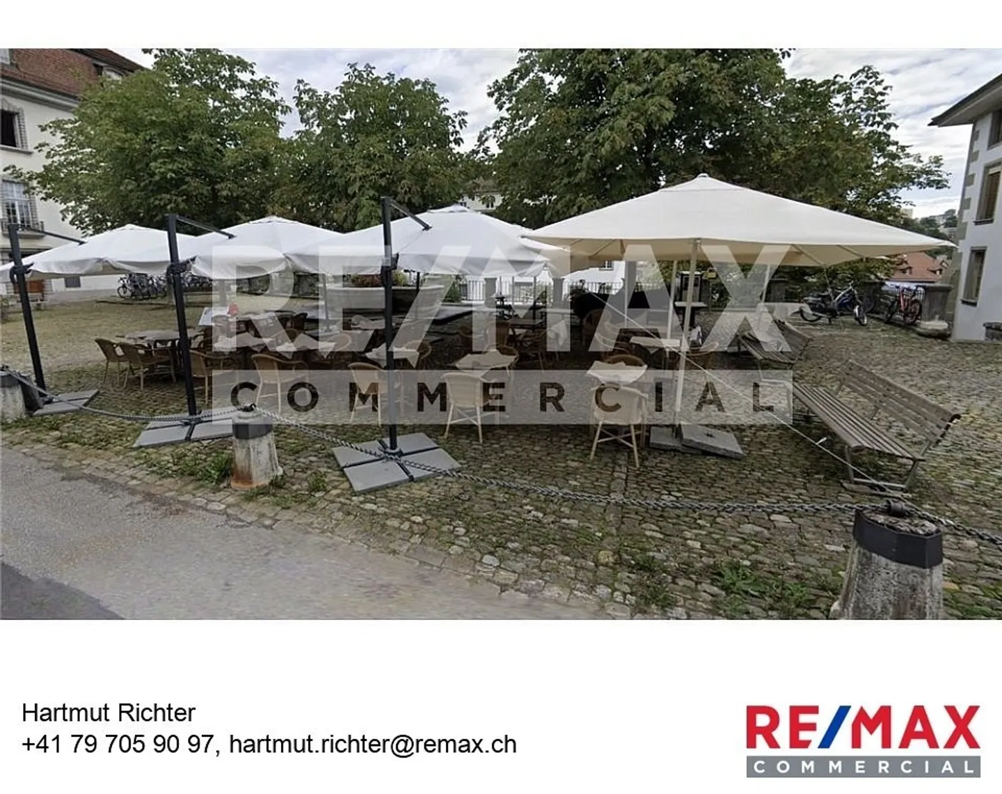 Magnificent restaurant space, very close to Rue de Lausanne and not far from the cathedral. Capacity of 18 people plus a room for 8 people with terrace: total capacity of 24 people. - Photo 1 of 1