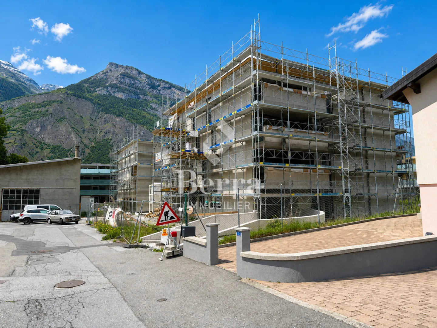 Modern Apartment in Saxon - Photo 13 of 15