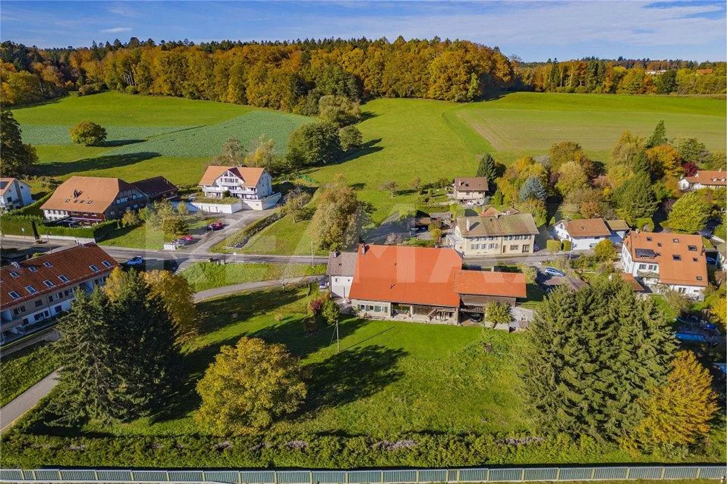 Bauernhof mit Wohnhaus, Bauland und großem Entwicklungspotenzial - Foto 2 von 13