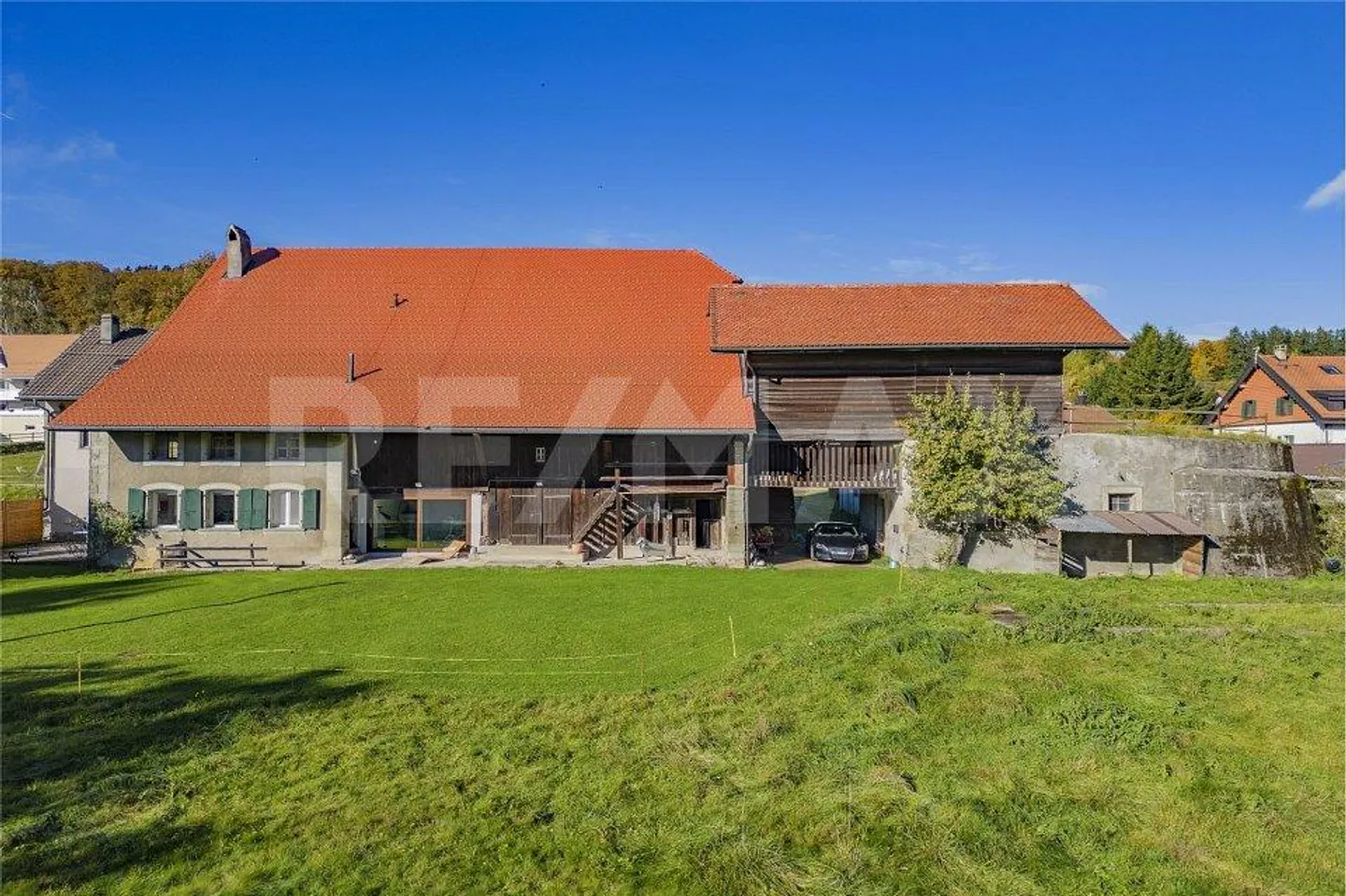 Bauernhof mit Wohnhaus, Bauland und großem Entwicklungspotenzial - Foto 4 von 13