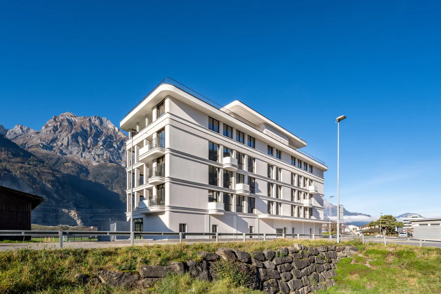 Posto auto interno ad Altdorf - Foto 1 di 2