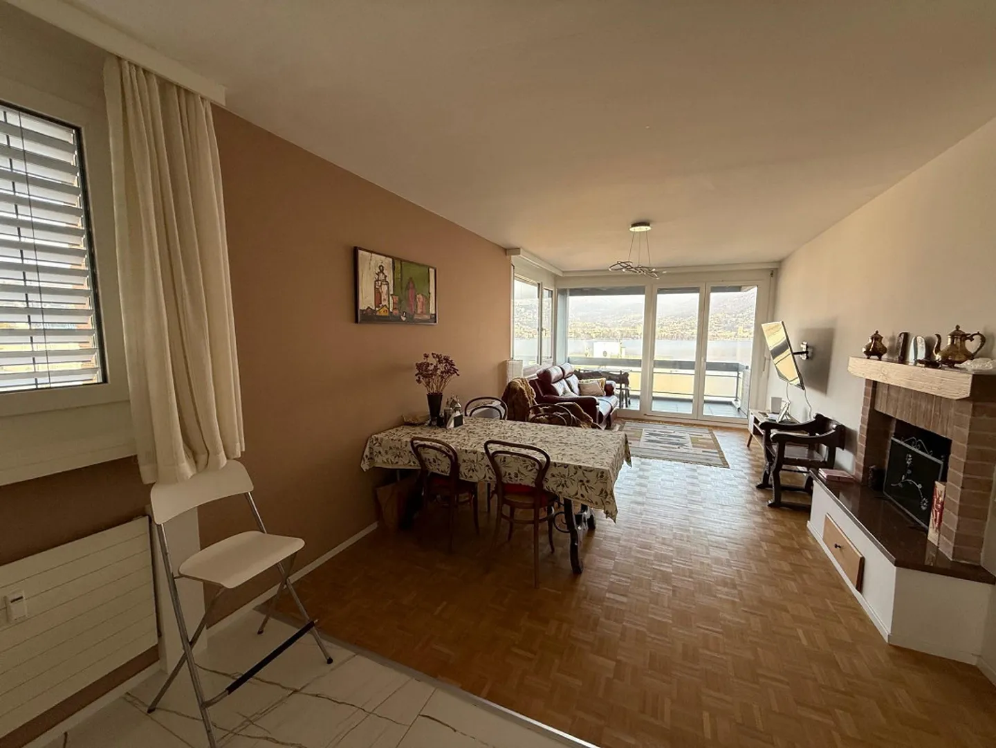 Superbe appartement de 4,5 pièces avec vue panoramique à Paradiso - Photo 3 sur 5