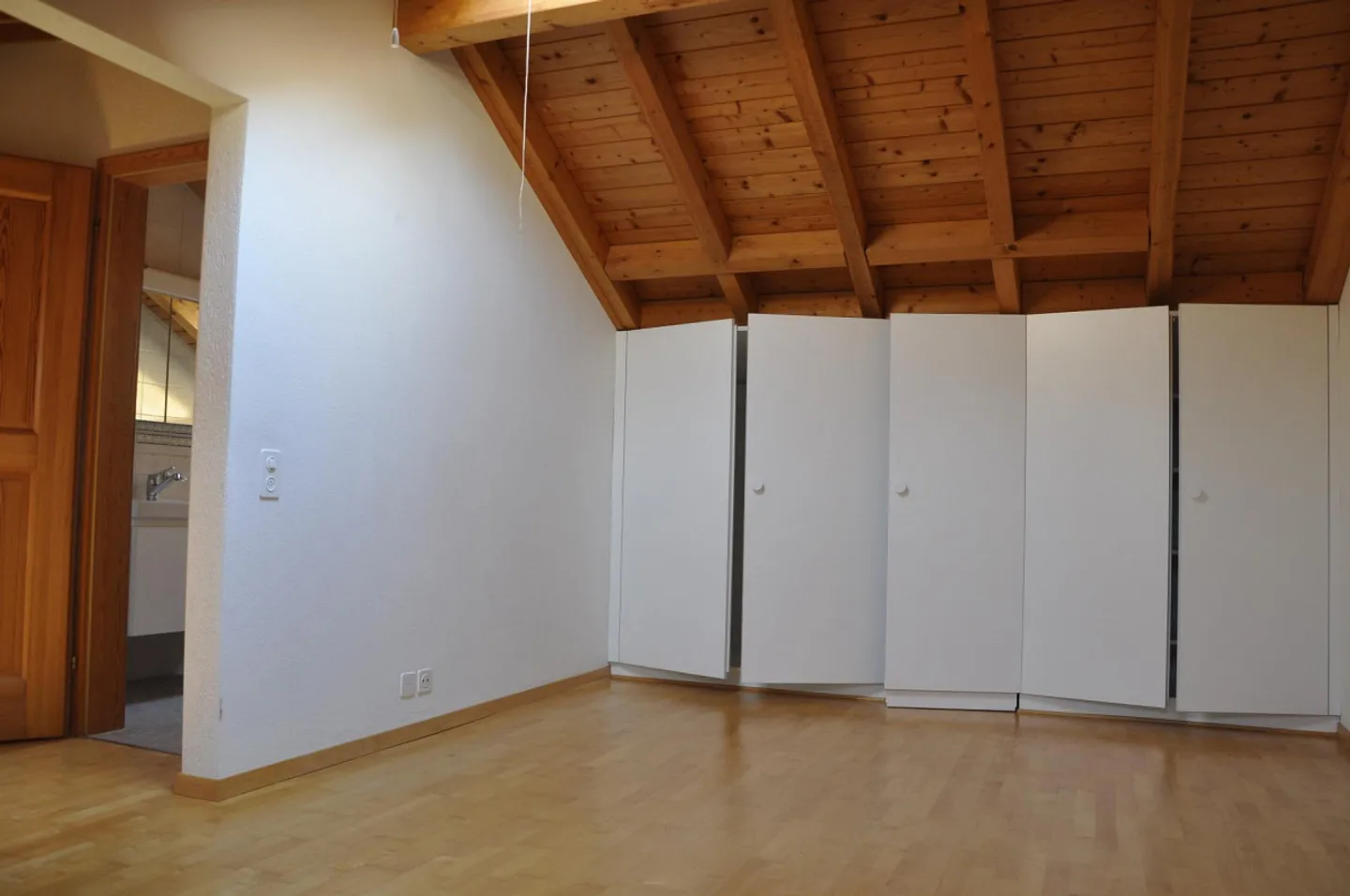 Appartement sous les combles avec beaucoup d'intimité - Photo 6 sur 9