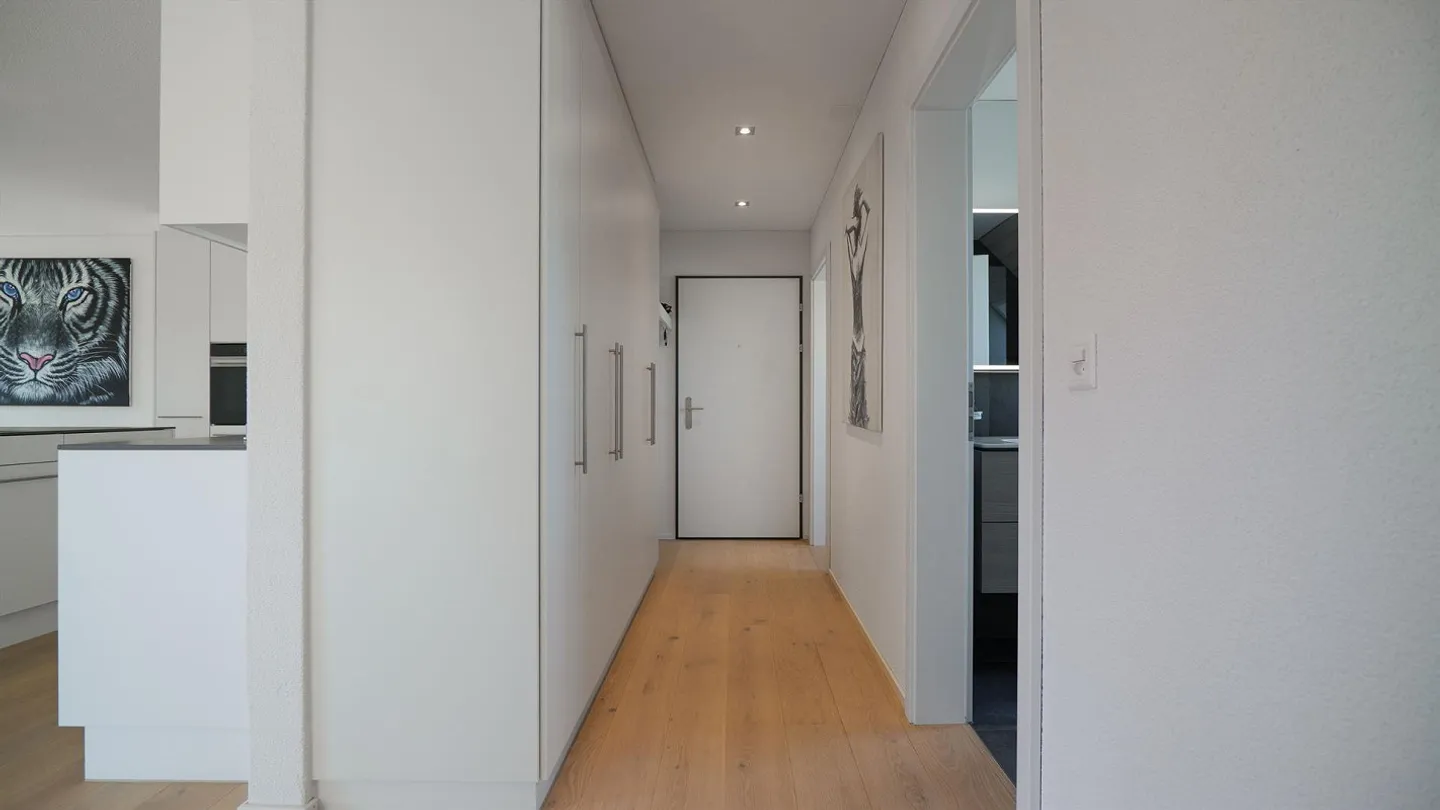 Elegante 3.5-Zimmer Attique in Hüniken - Foto 7 von 9