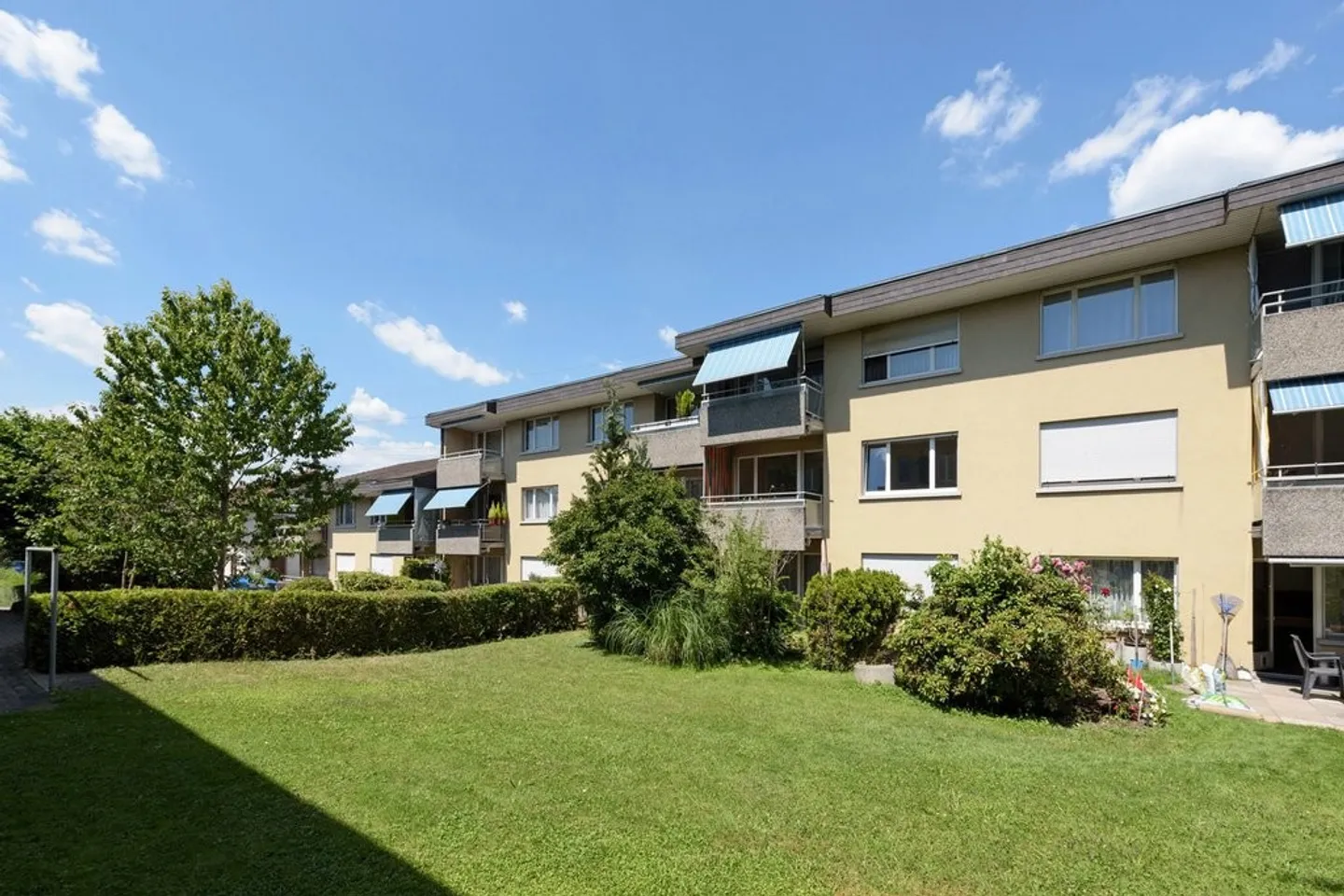 Sanierte Wohnung im Herzen von Zürich-Affoltern - Foto 1 von 9