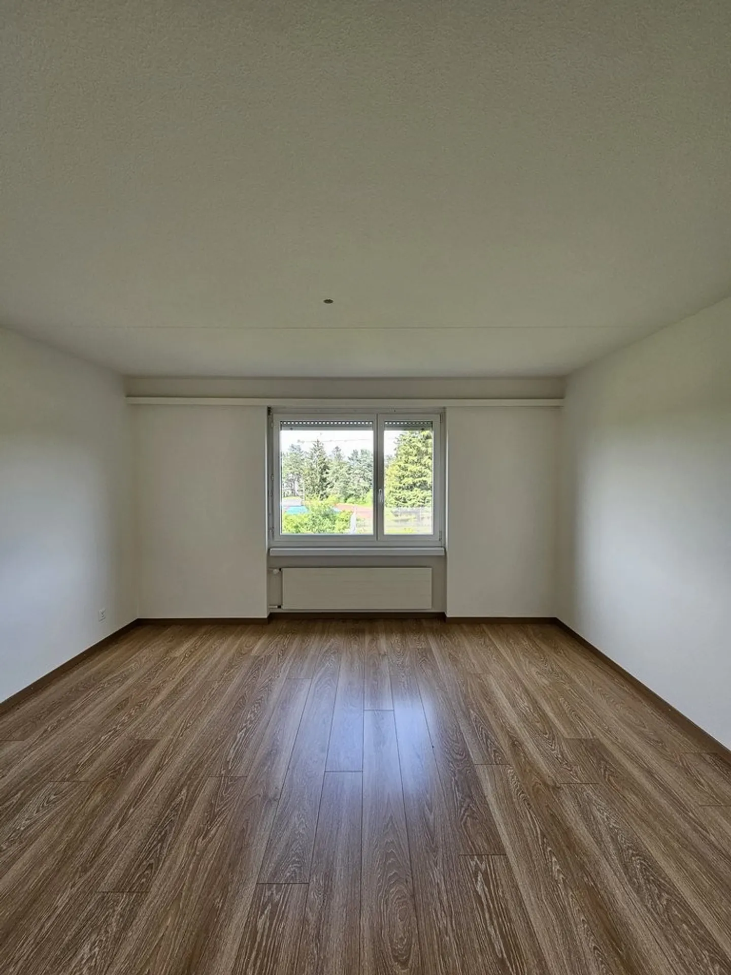 Sanierte Wohnung im Herzen von Zürich-Affoltern - Foto 5 von 9