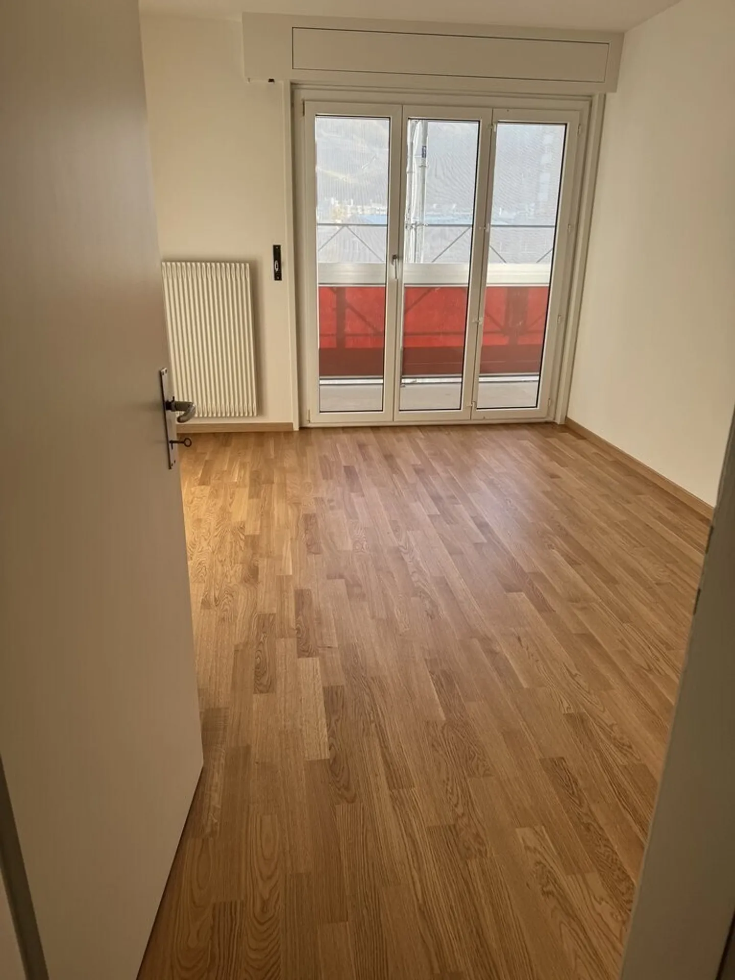 Bellissimo appartamento ristrutturato ad Aigle - Foto 3 di 10