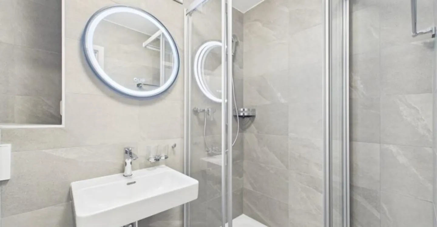 Bel Appartement Rénové - Photo 8 sur 10