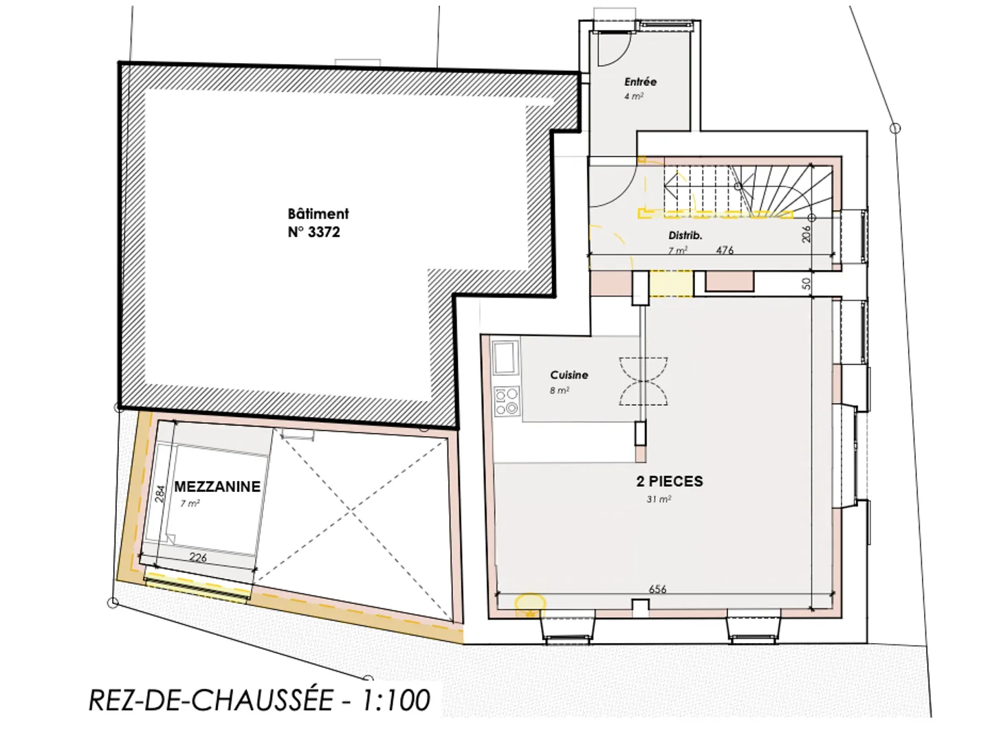 Building to renovate according to your tastes and needs. - Photo 6 of 9