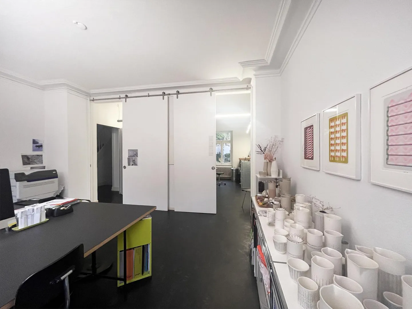 Attractive 8-room townhouse with romantic garden and roof terrace - Photo 5 of 14